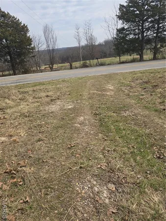 $135,900 | 11763 State Highway, Elkland, MO 65644