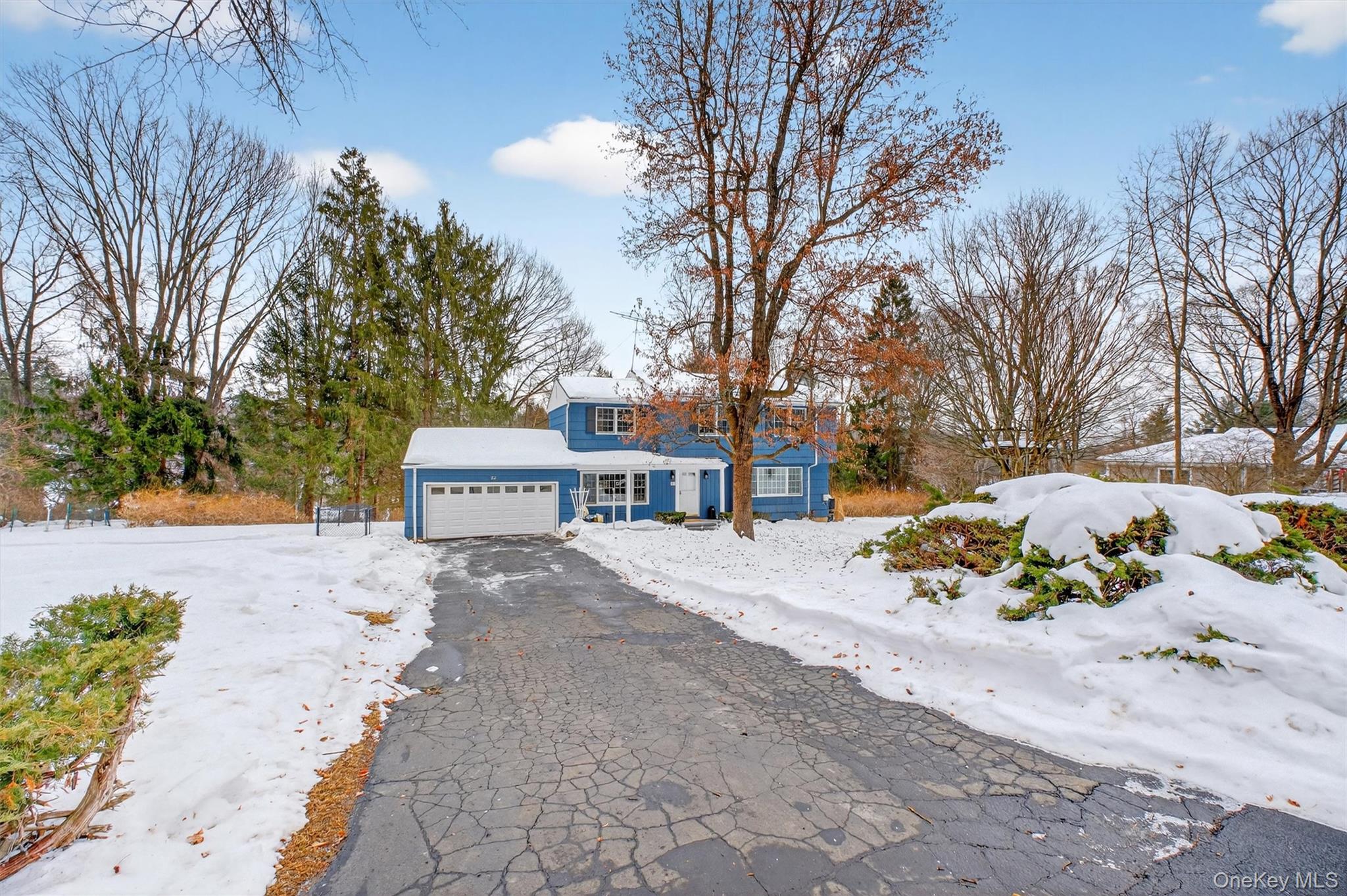 22 Hatfield Road Mahopac, NY 10541 - Photo 43 of 46 Long driveway for plenty of guests.