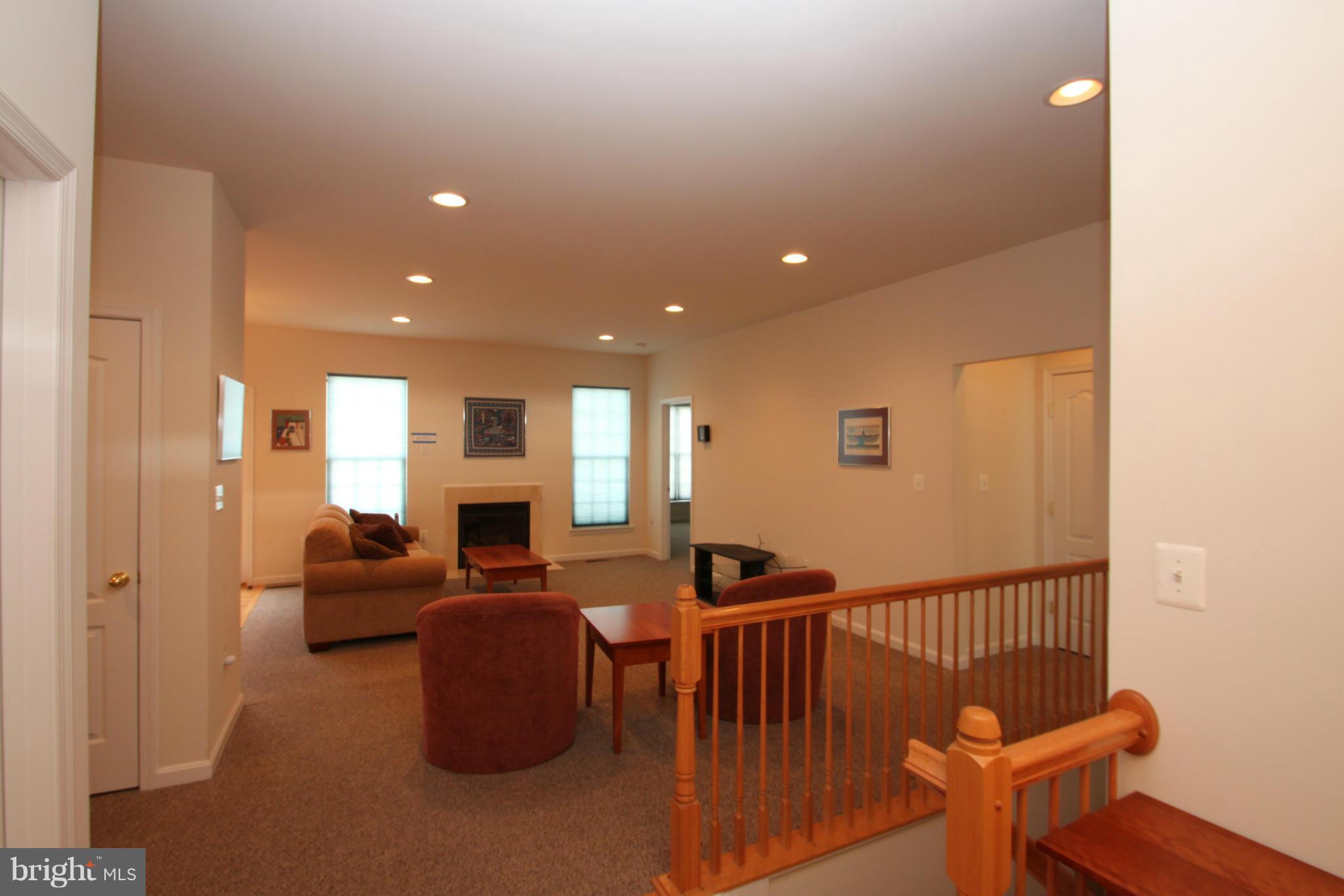 600 Hunters Road Culpeper, VA 22701 - Photo 5 of 22 Living Room