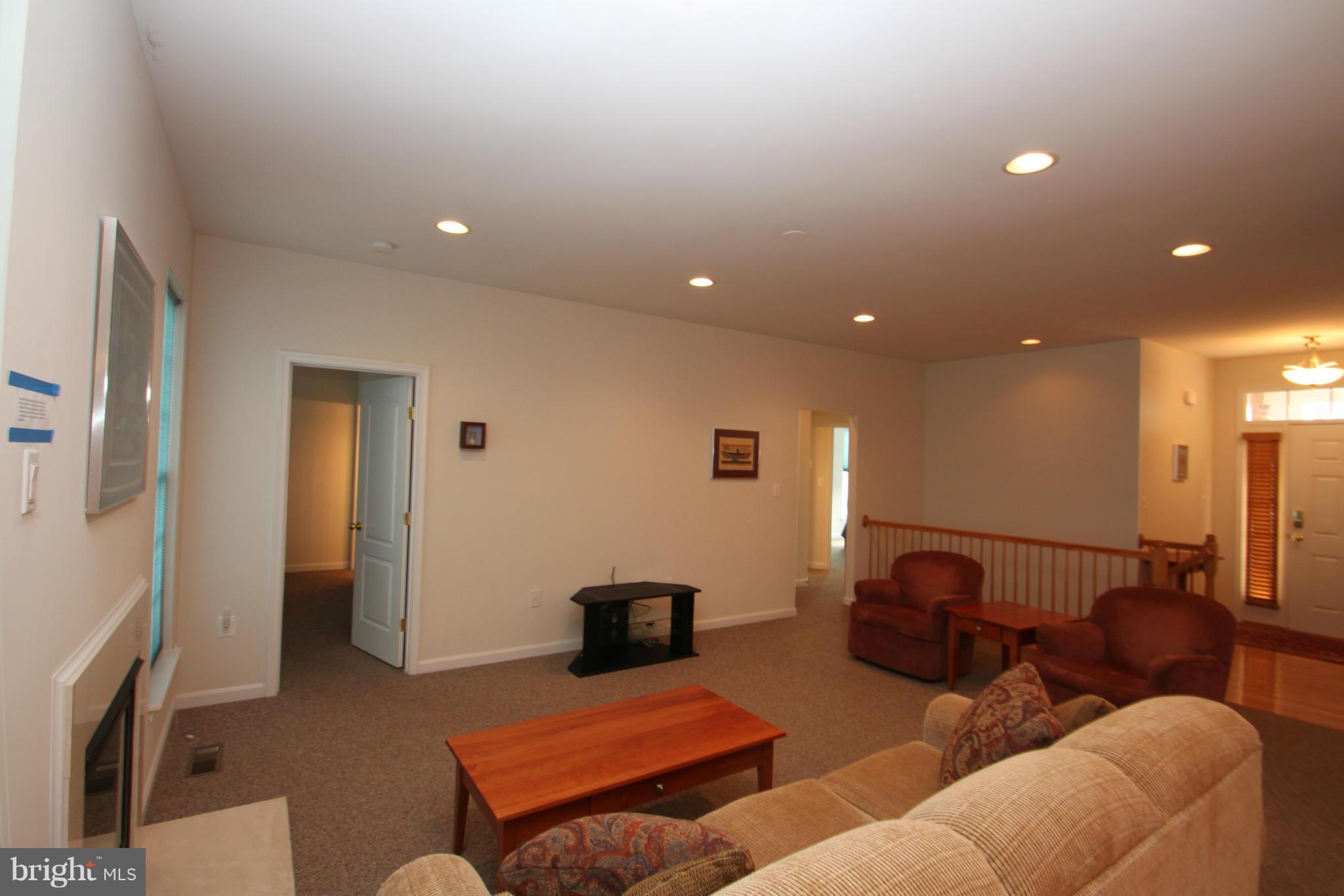600 Hunters Road Culpeper, VA 22701 - Photo 7 of 22 Living Room
