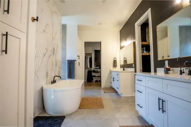 a view of walk in closet