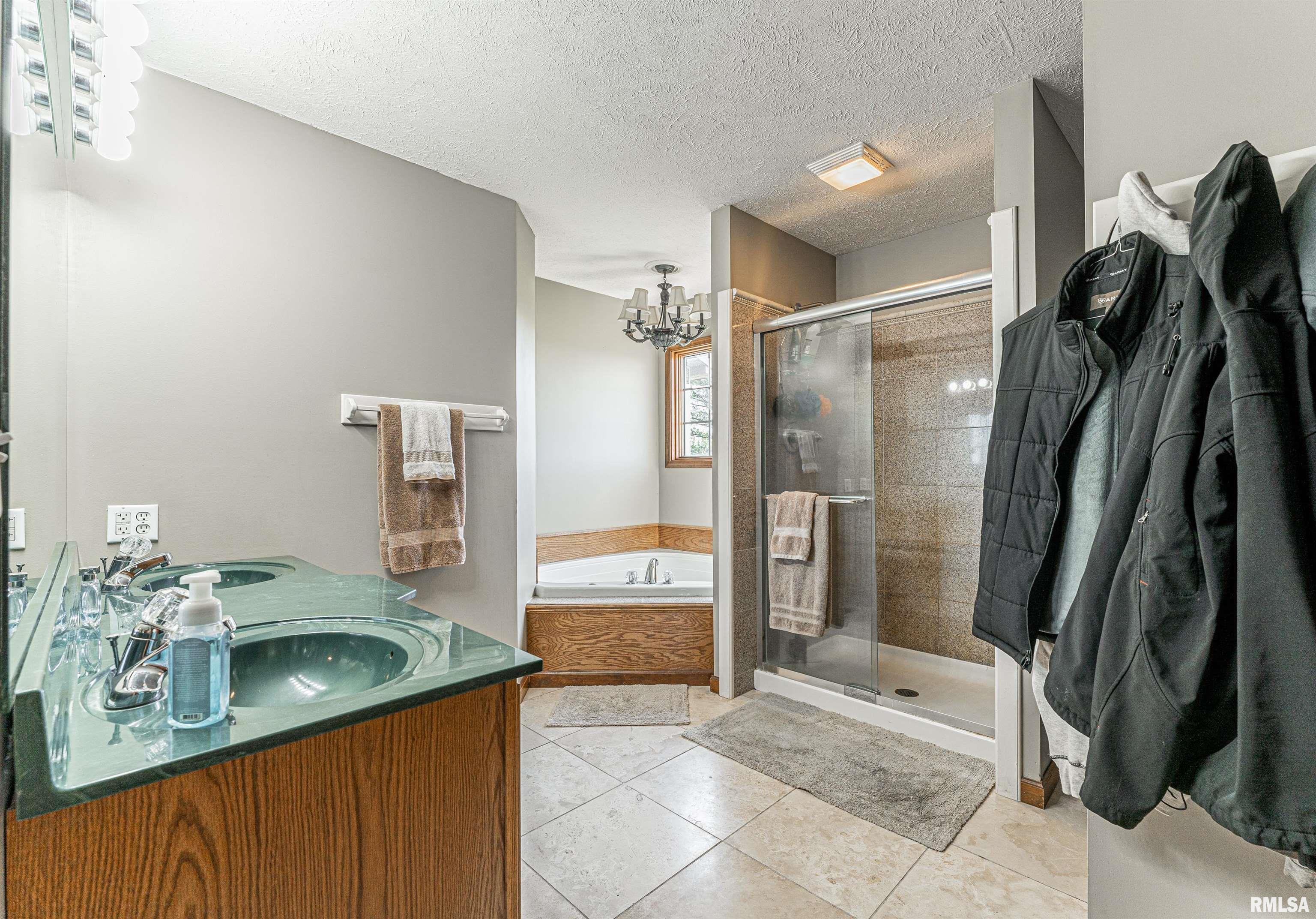 29476 Center Road Armington, IL 61721 - Photo 21 of 41