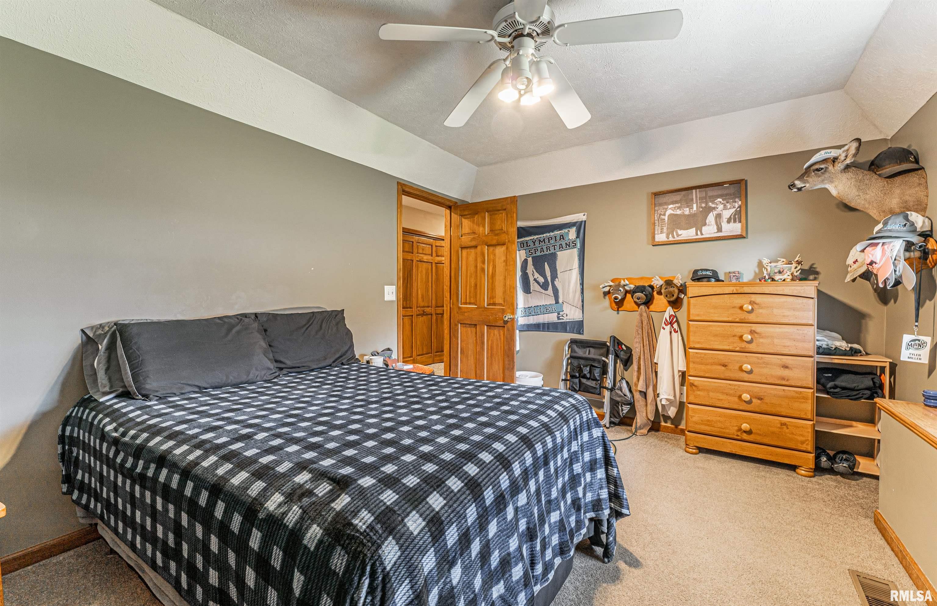 29476 Center Road Armington, IL 61721 - Photo 24 of 41