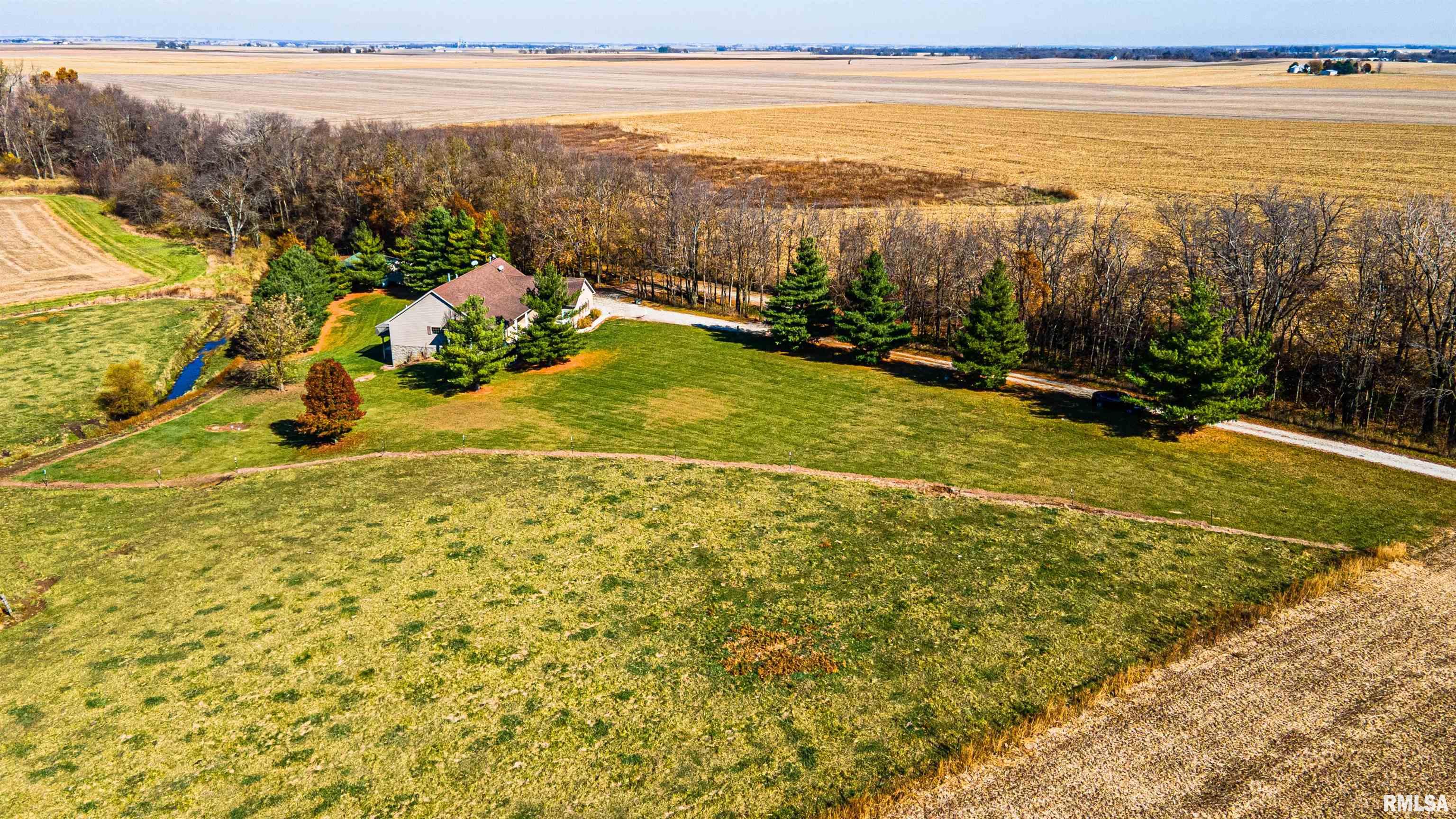 29476 Center Road Armington, IL 61721 - Photo 5 of 41