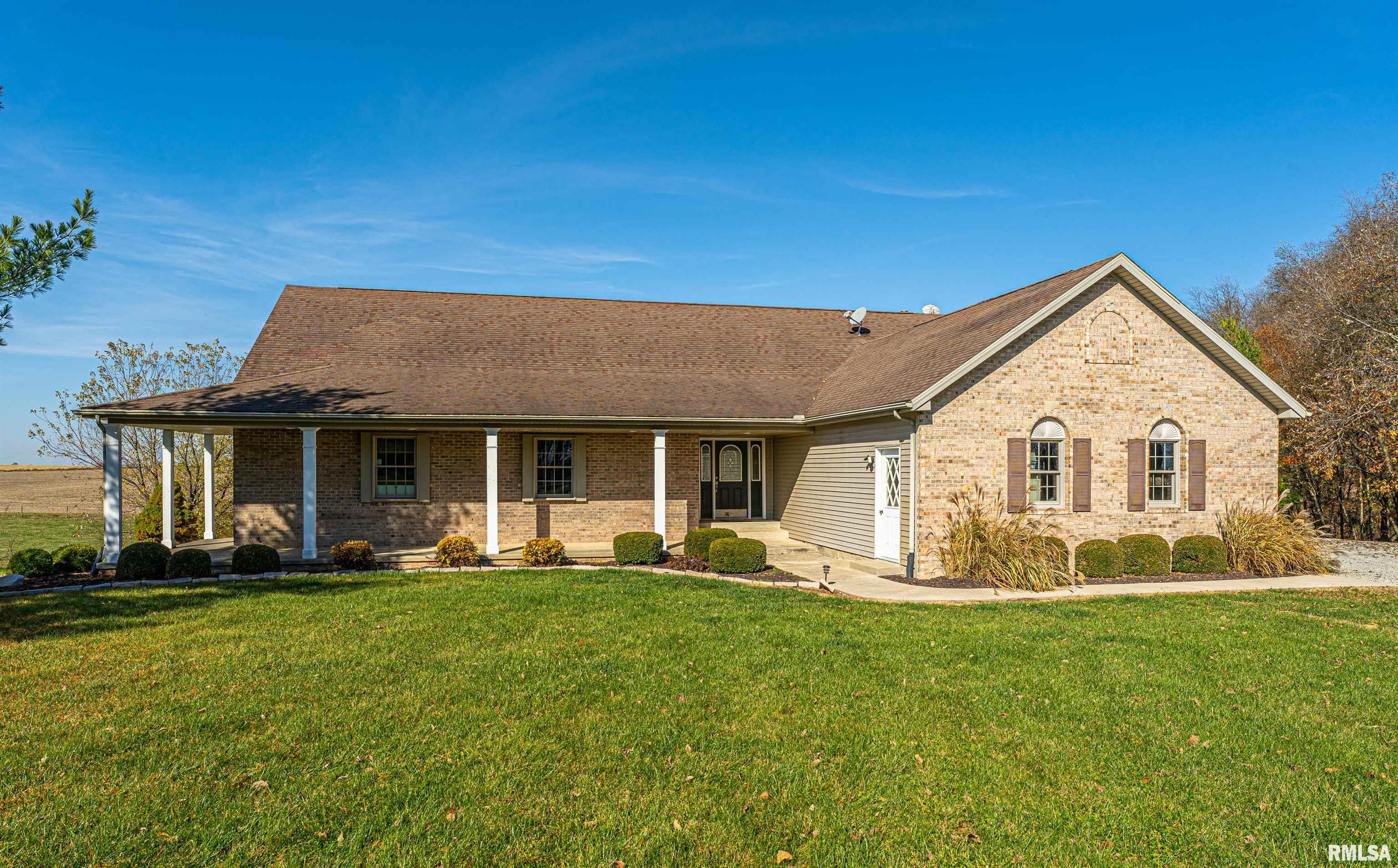 29476 Center Road Armington, IL 61721 - Photo 7 of 41