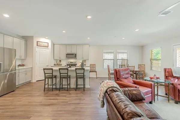 $2,195 | 5017 Bailey Way, Royse City, TX 75189
