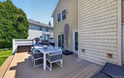 $1,298,000 | 88 Hidden Ridge Drive, Syosset, NY 11791