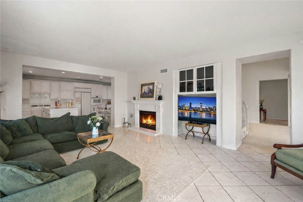 27053 Island Road Valencia, CA 91355 - Photo 14 of 57 Family Room/Great Room