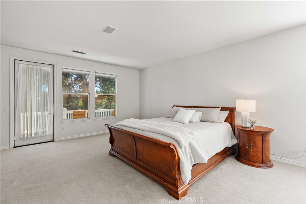 27053 Island Road Valencia, CA 91355 - Photo 29 of 57 Primaty Suite