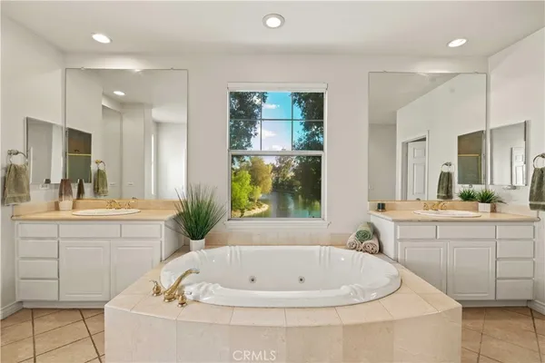 $1,599,000 | 27053 Island Road, Valencia, CA 91355