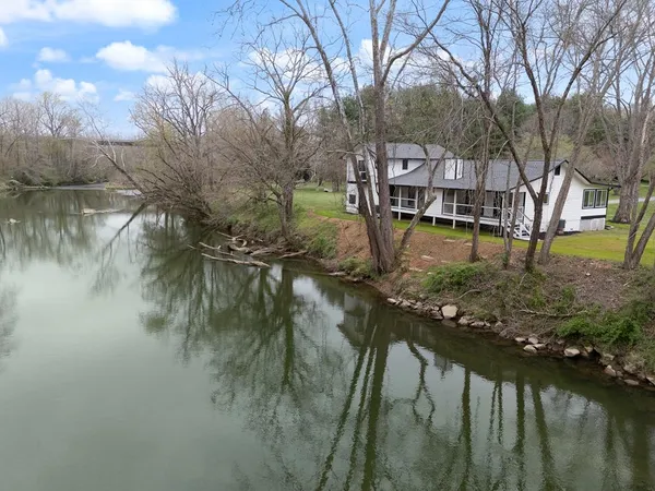 $999,900 | 284 Smokeford Road, Murphy, NC 28906