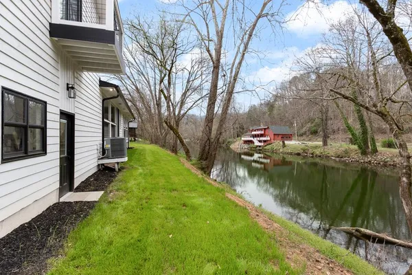 $999,900 | 284 Smokeford Road, Murphy, NC 28906