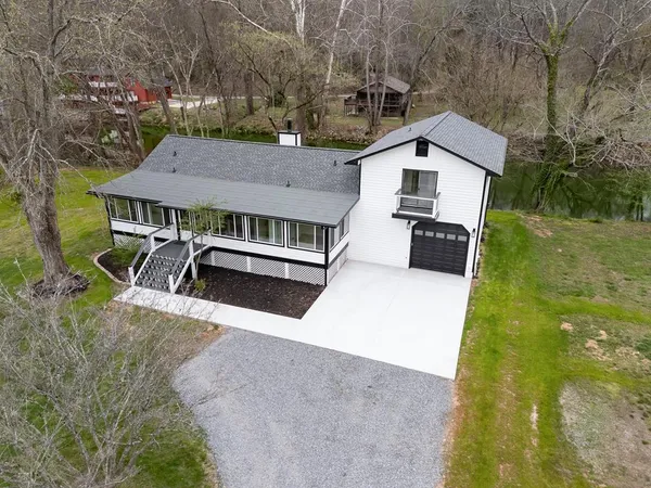 $999,900 | 284 Smokeford Road, Murphy, NC 28906
