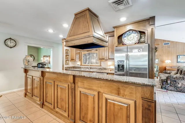 $245,000 | 504 Demoncherveaux Ville, Ville Platte, LA 70586