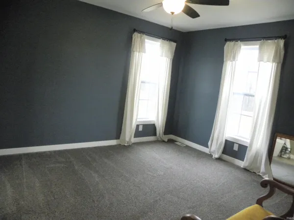 $489,900 | 3401 Mitten Road, Bowling Green, IN 47833