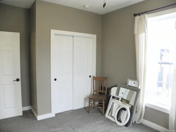 $489,900 | 3401 Mitten Road, Bowling Green, IN 47833