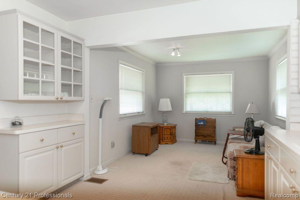 4026 Highfield Road Royal Oak, MI 48073 - Photo 12 of 34 Gallery Image 12