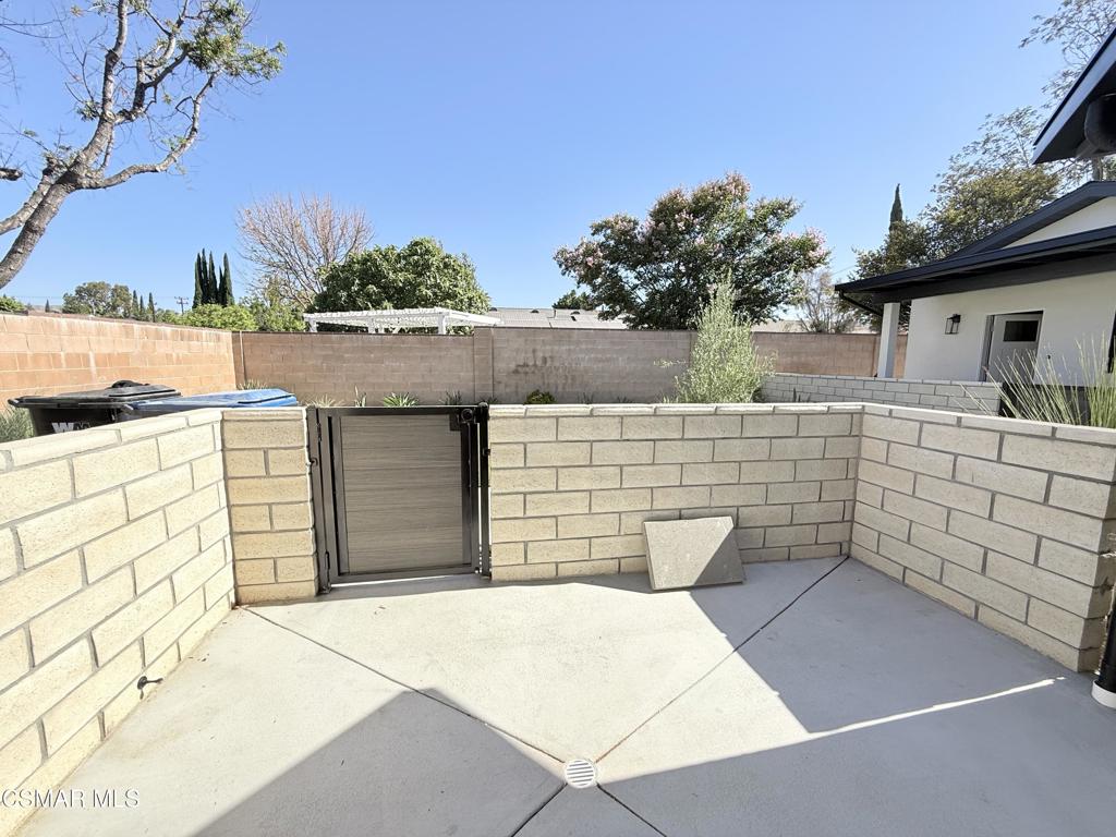 4245 Juneau Circle, Unit C Simi Valley, CA 93063 - Photo 21 of 24