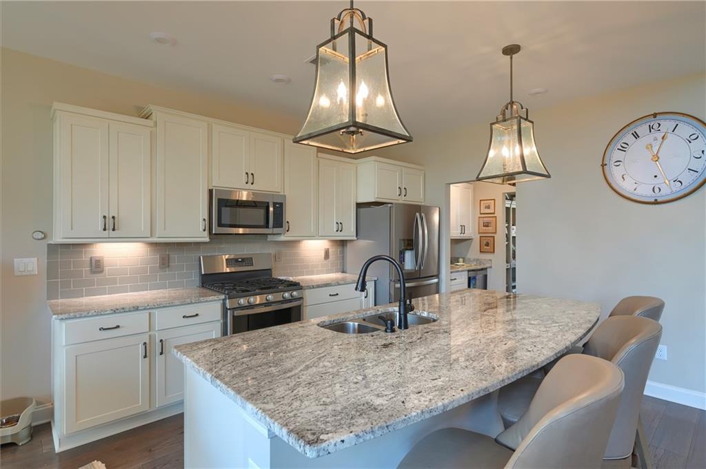 7935 Garnet Trace Ball Ground, GA 30107 - Photo 10 of 54
