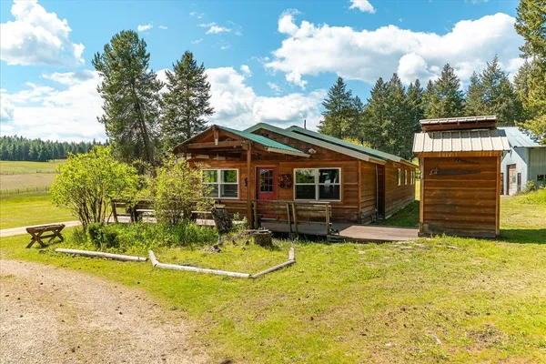 $585,000 | 11006 East Boundary Road, Elk, WA 99009