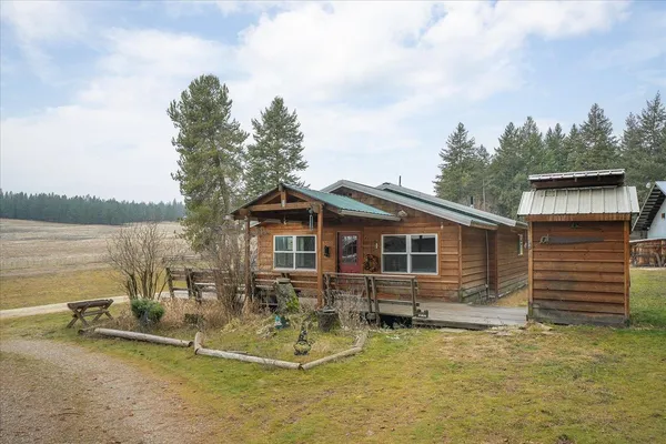 $585,000 | 11006 East Boundary Road, Elk, WA 99009