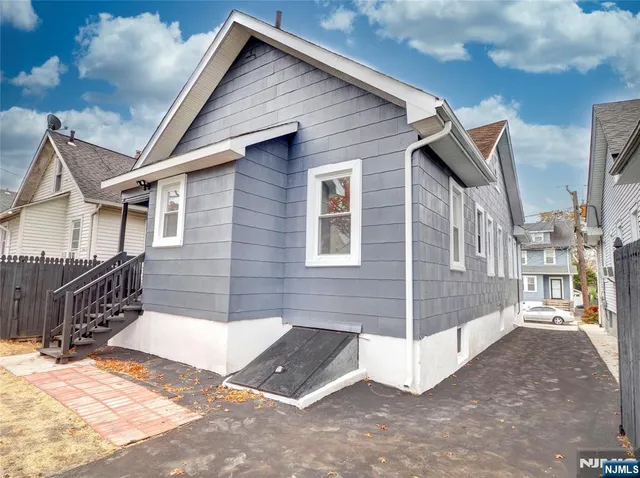 $500,000 | 44 Laventhal Avenue, Irvington, NJ 07111