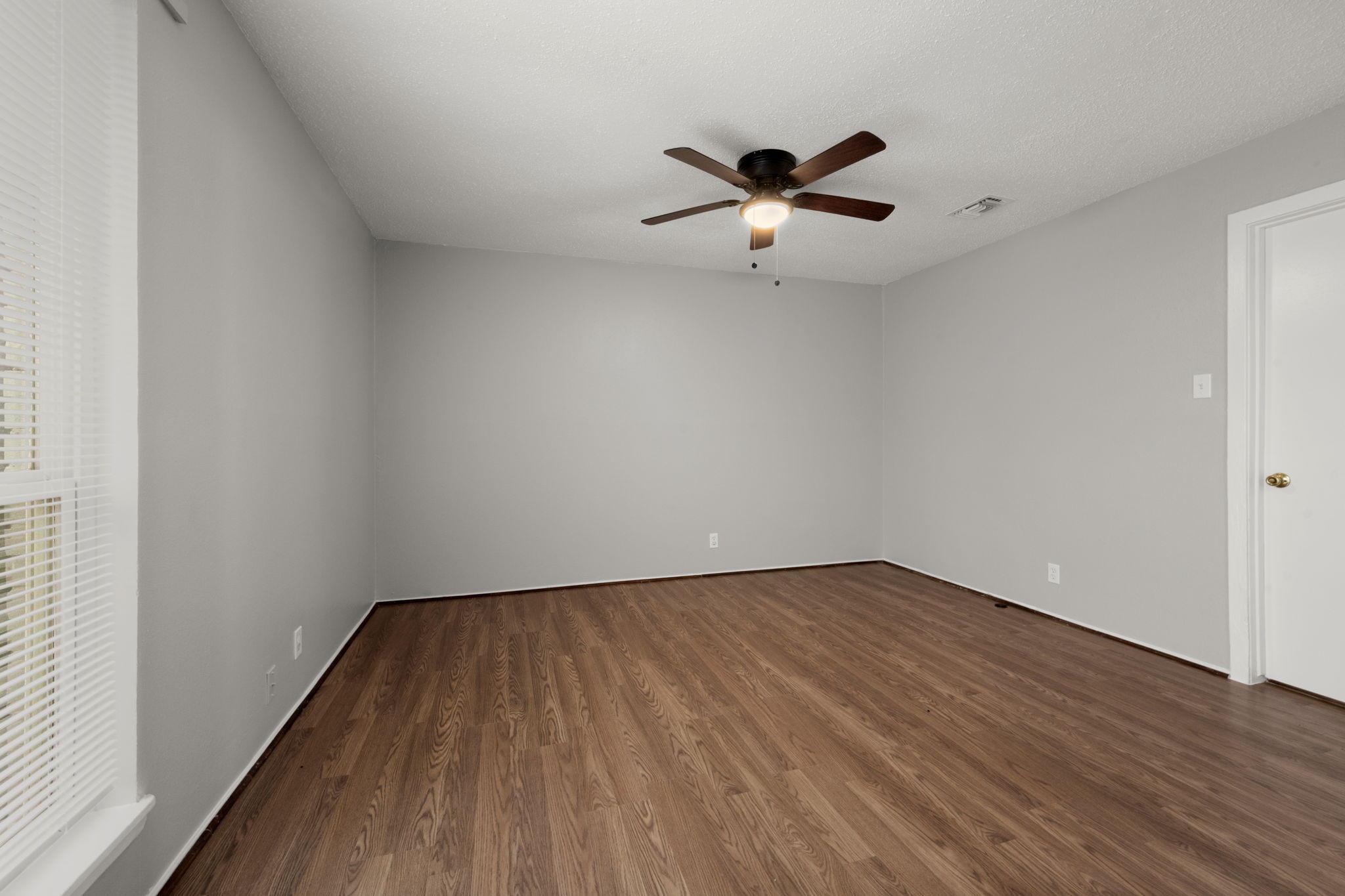 4426 Brookfield Drive Houston, TX 77045 - Photo 18 of 25