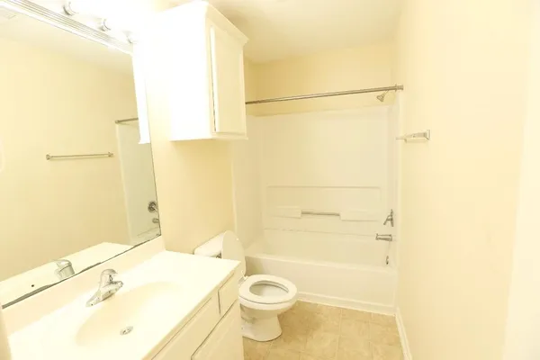 $165,000 | 175 Binnacle Court, Unit B, Willis, TX 77318