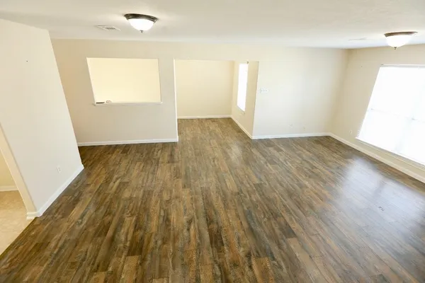 $165,000 | 175 Binnacle Court, Unit B, Willis, TX 77318