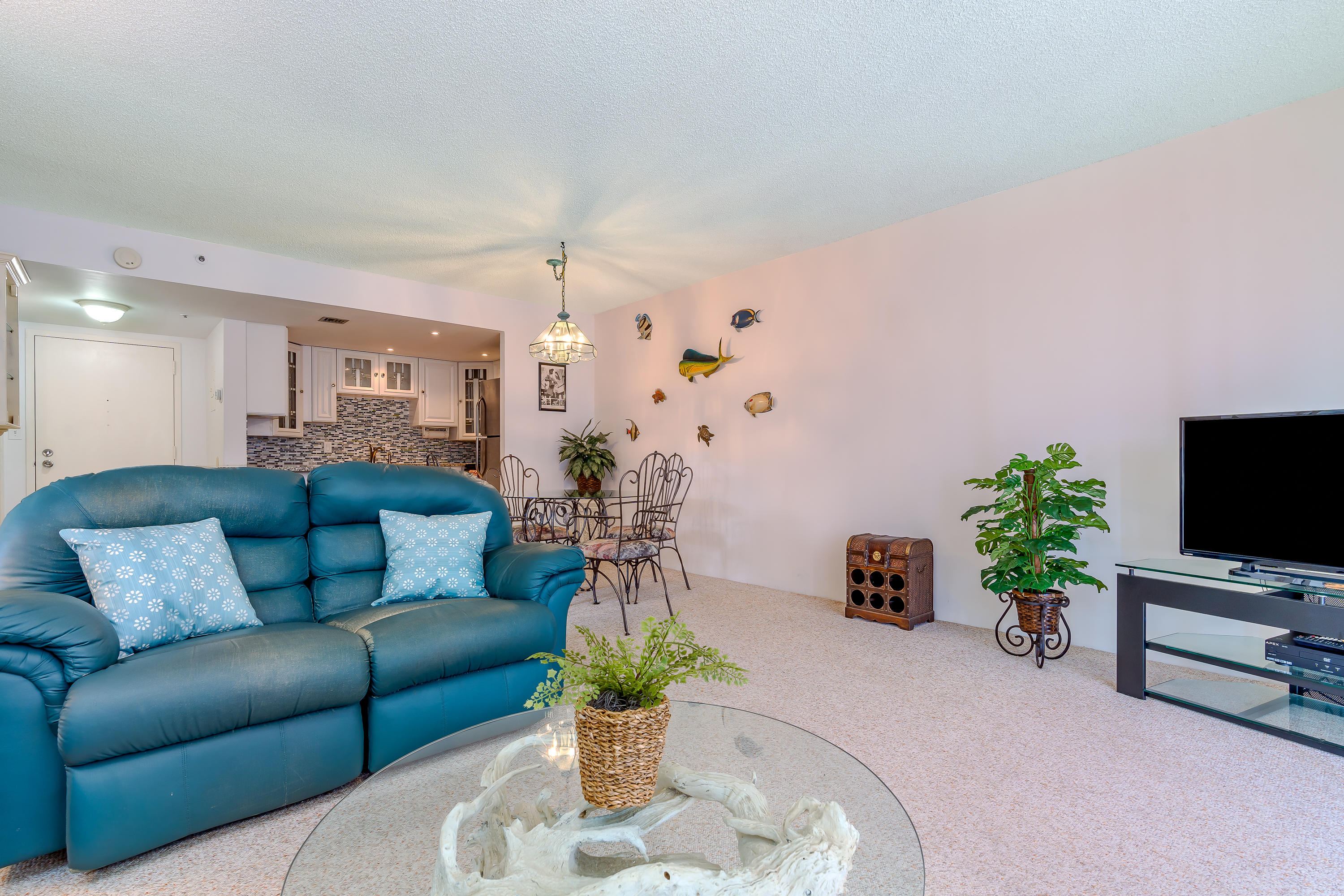 2000 Coco Plum Drive, Unit 203 Marathon, FL 33050 - Photo 11 of 44 Living Room