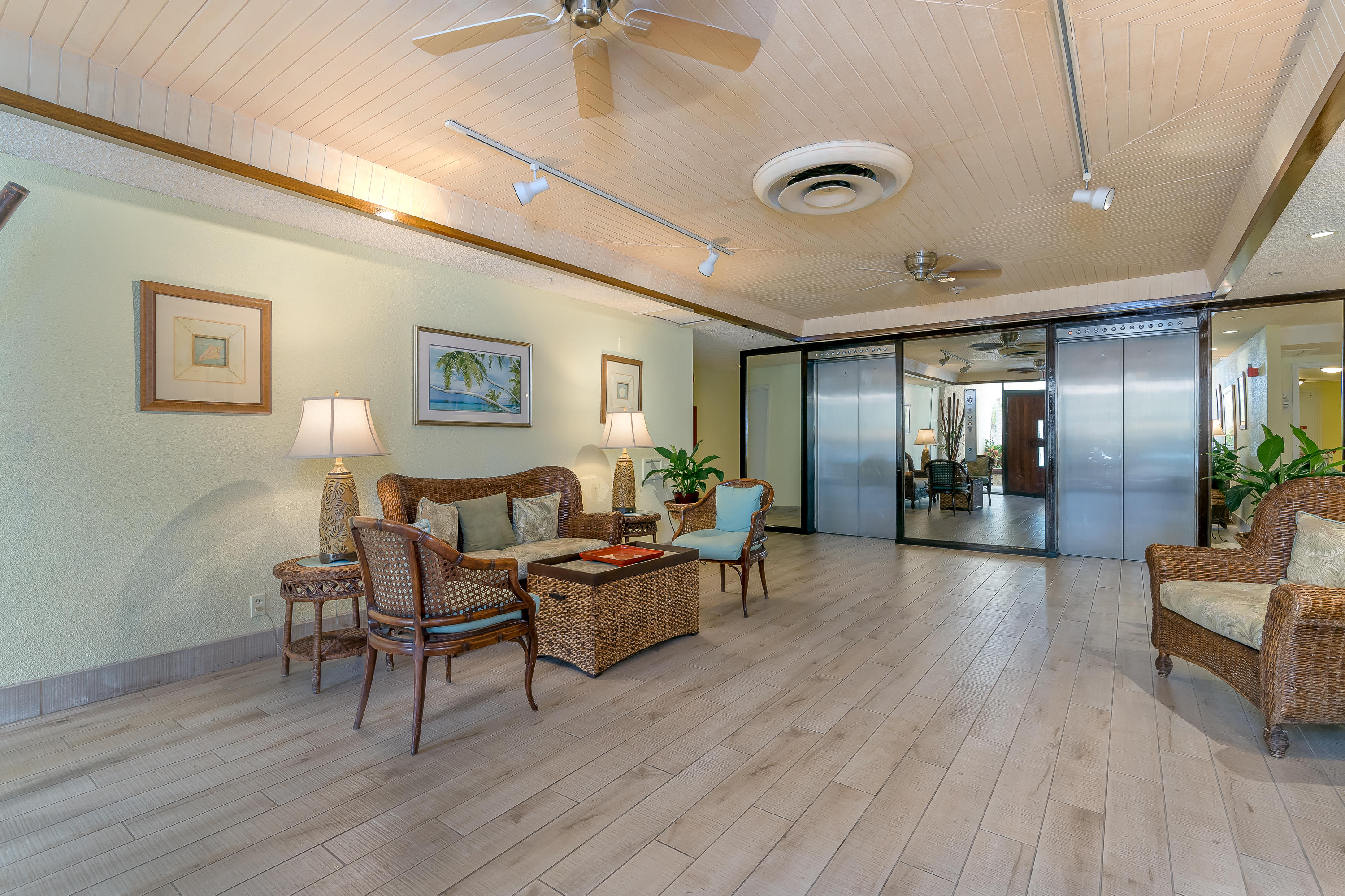 2000 Coco Plum Drive, Unit 203 Marathon, FL 33050 - Photo 34 of 44 Lobby