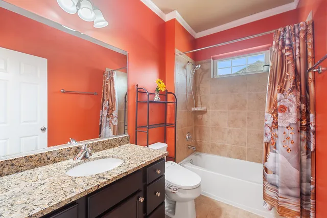 $879,000 | 3584 Tournament Drive, Elgin, IL 60124