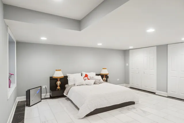 $879,000 | 3584 Tournament Drive, Elgin, IL 60124