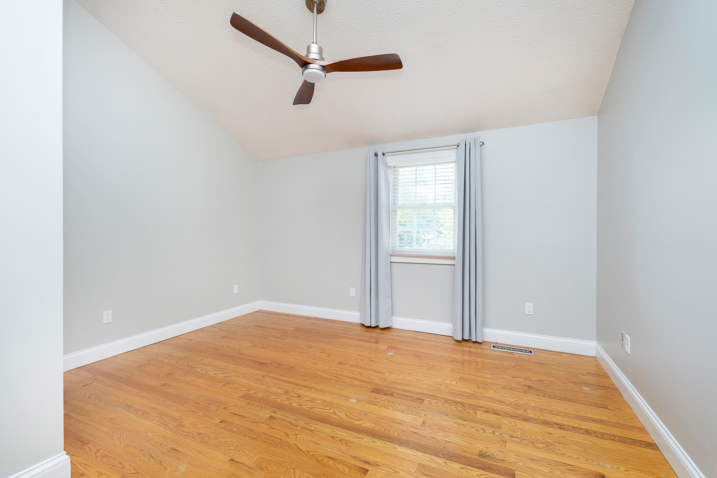 9903 Cumberland Ridge Lane Fishers, IN 46037 - Photo 19 of 49 Gallery Image 19