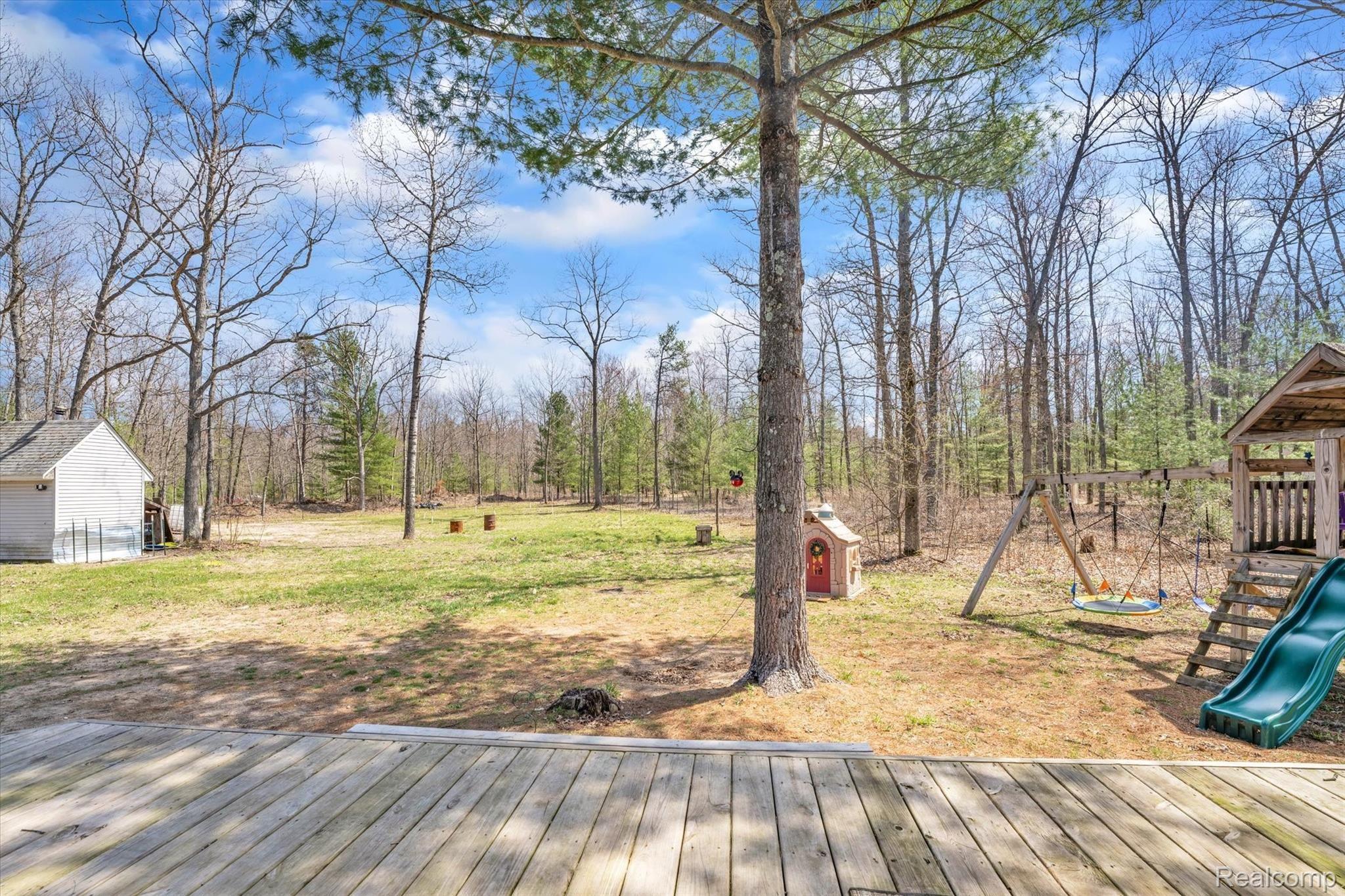 6625 Karlin Road Interlochen, MI 49643 - Photo 27 of 36 27-6625-Karlin-rd-WindowStill-Real-Estate-Photography-27.jpg