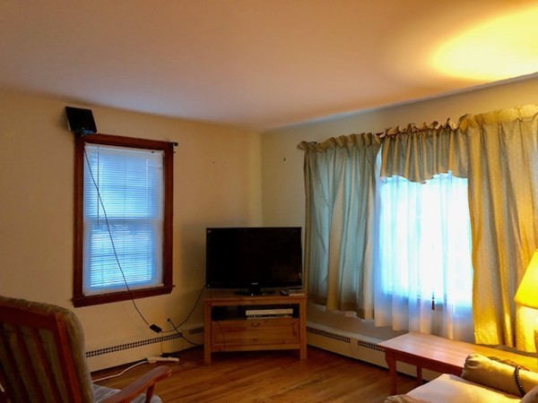 73 Ralph Chapman Road Swansea, MA 02777 - Photo 8 of 12 Gallery Image 8