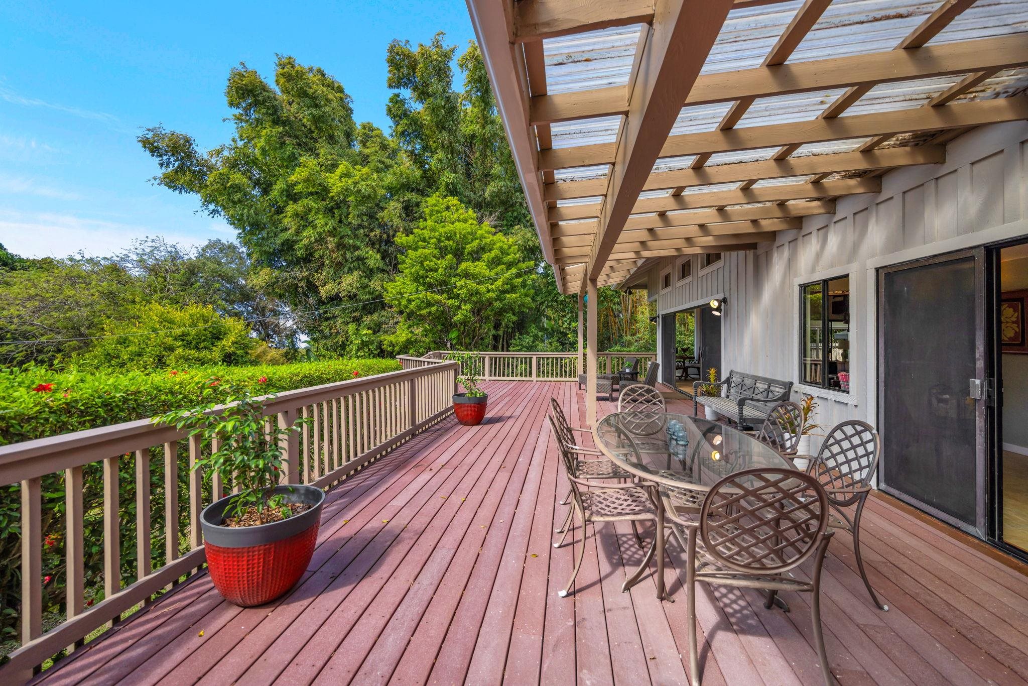 620 Awalau Road Haiku, HI 96708 - Photo 22 of 50 a view of porch with seating area