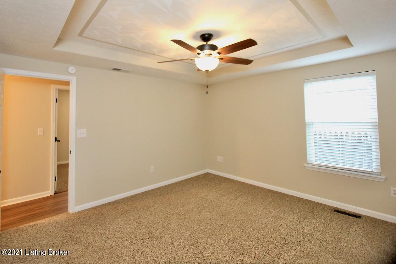 6404 Price Ln Road Louisville, KY 40229 - Photo 12 of 31 6404 Price Ln Rd - 1 of 1 (9)