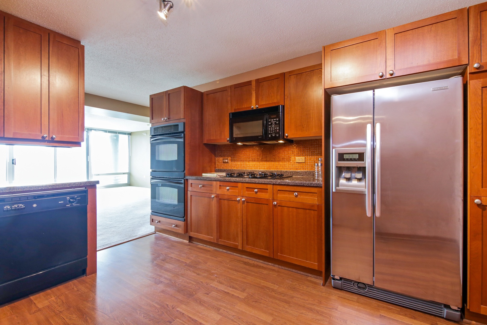 1720 Maple Avenue, Unit 950 Evanston, IL 60201 - Photo 9 of 25