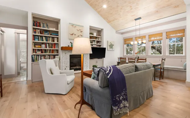 $1,799,000 | 321 Seabreeze Boulevard, Seacrest, FL 32461