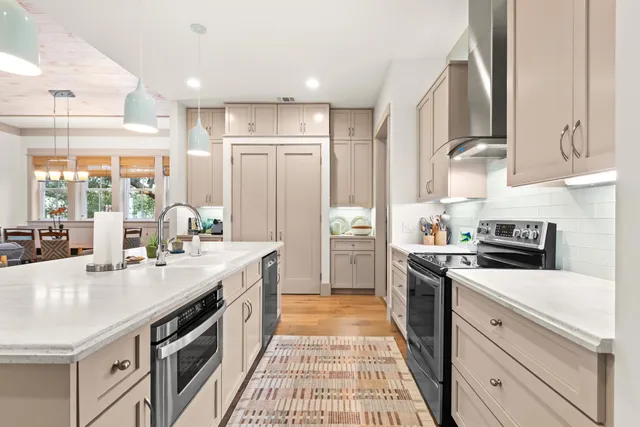 $1,799,000 | 321 Seabreeze Boulevard, Seacrest, FL 32461