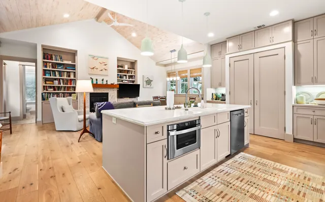 $1,799,000 | 321 Seabreeze Boulevard, Seacrest, FL 32461