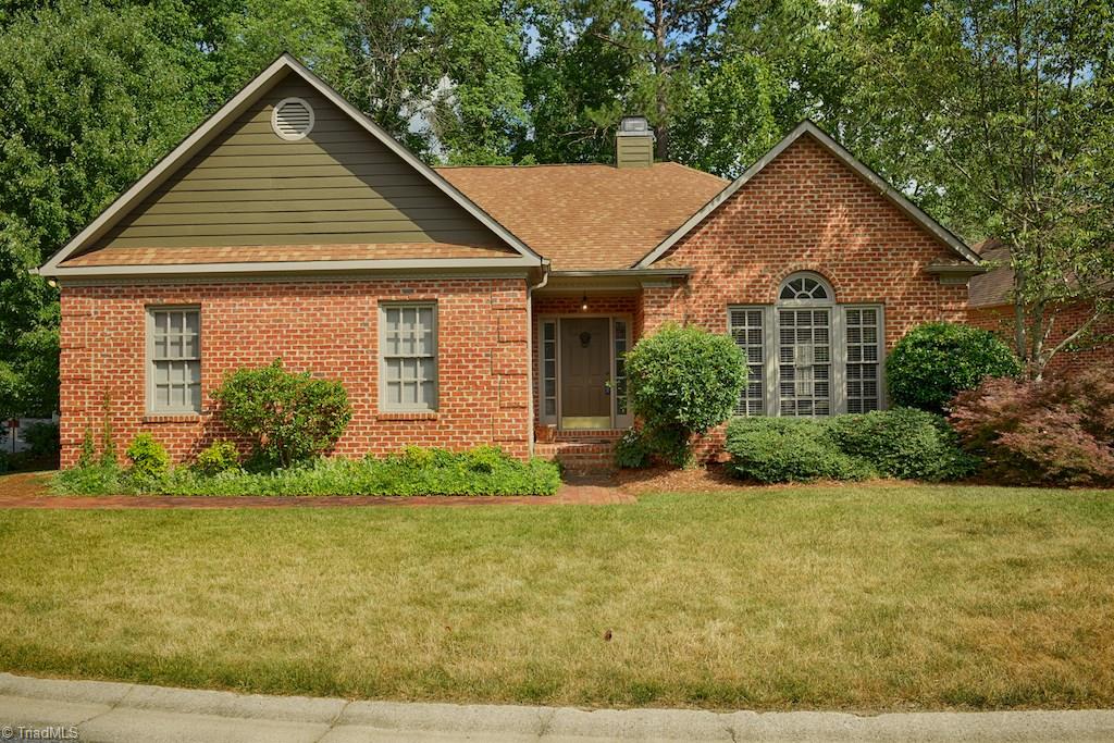 918 Flicker Lane High Point, NC 27262 - Photo 2 of 27 Beautiful Landscaping