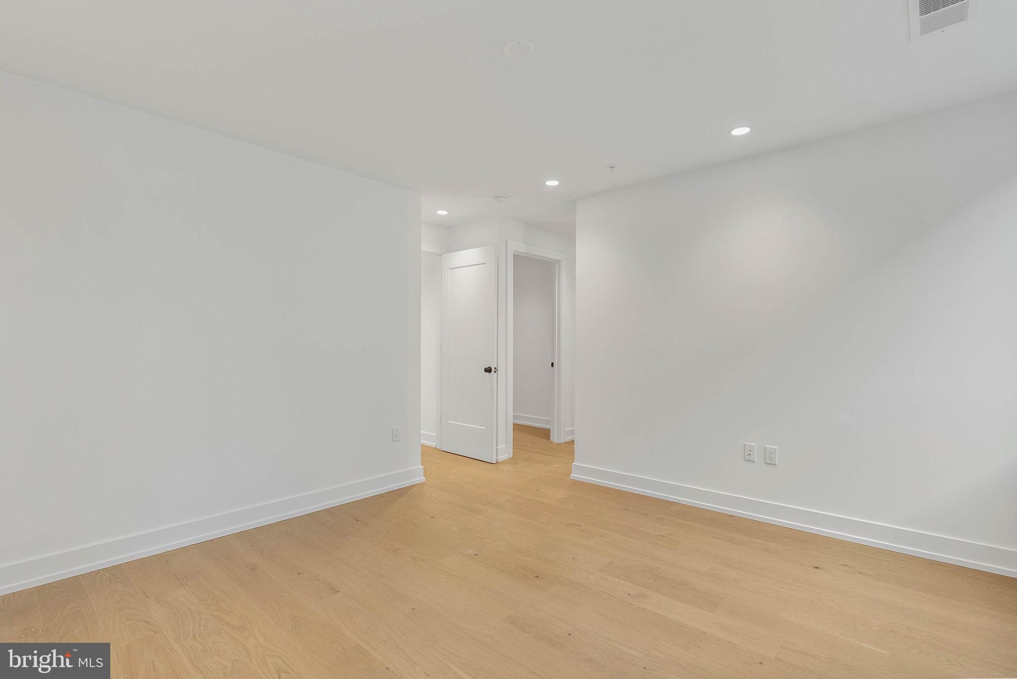 660 Fairmount Avenue Philadelphia, PA 19123 - Photo 26 of 40