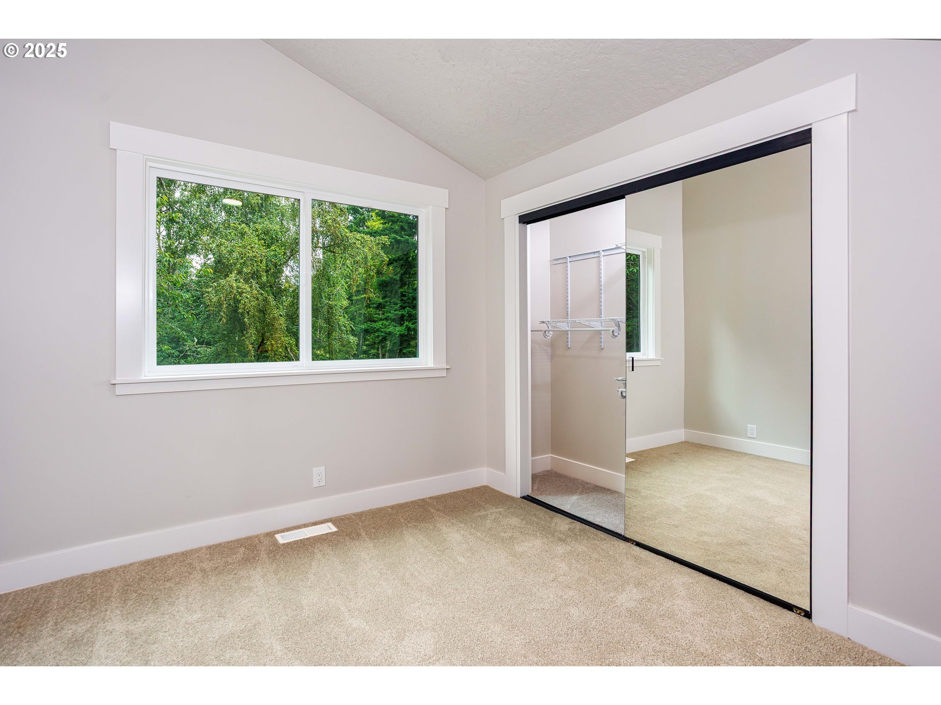33500 East Bell Road Corbett, OR 97019 - Photo 20 of 36 Gallery Image 20