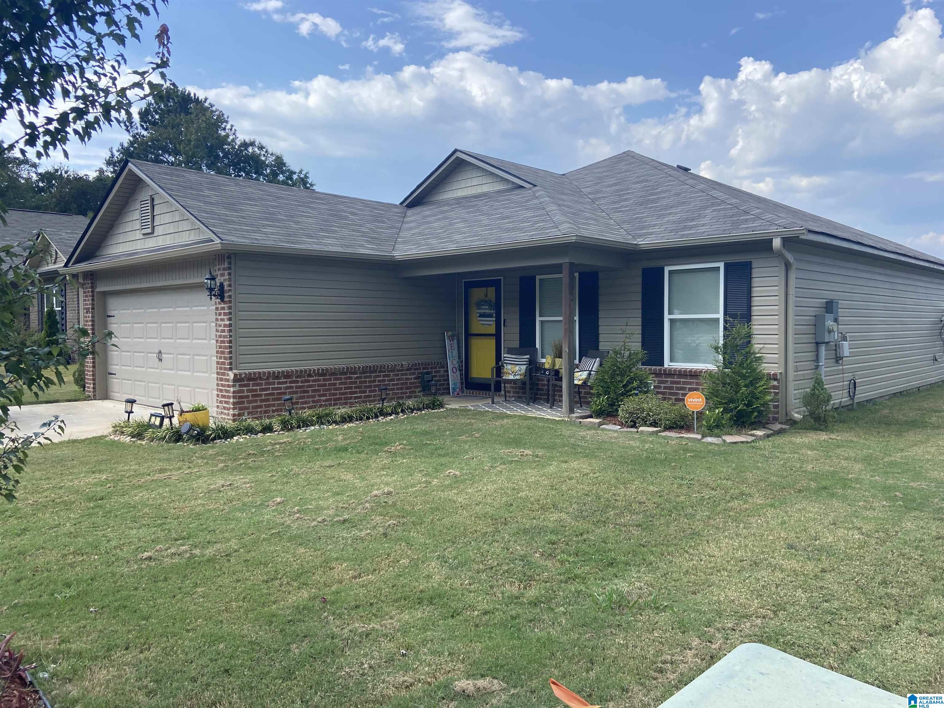 224 Hampton Drive Calera, AL 35040 - Photo 2 of 35