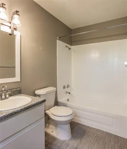 $1,950 | 207 North Cougar Avenue, Cedar Park, TX 78613