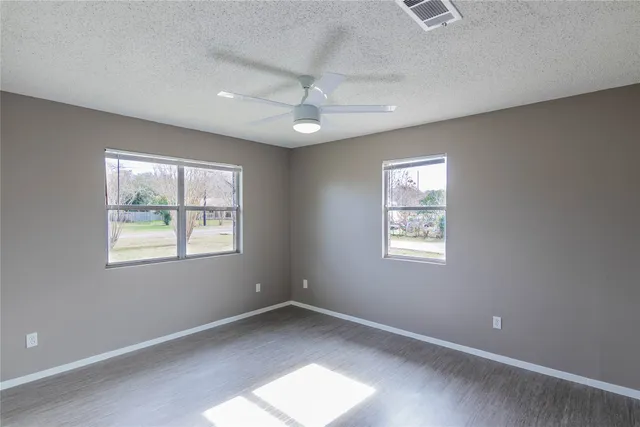 $1,950 | 207 North Cougar Avenue, Cedar Park, TX 78613