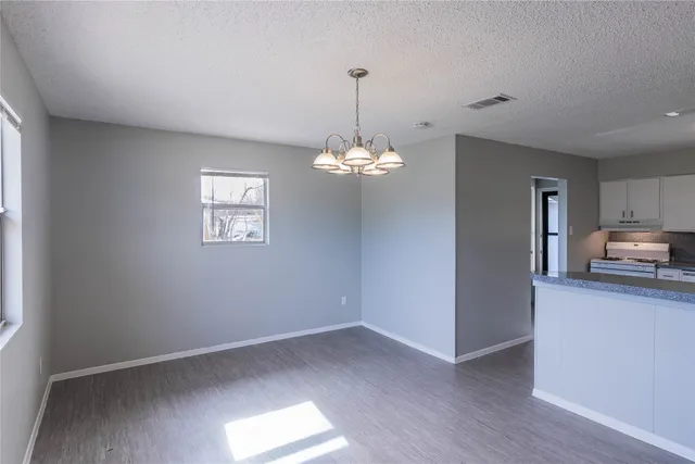 $1,950 | 207 North Cougar Avenue, Cedar Park, TX 78613