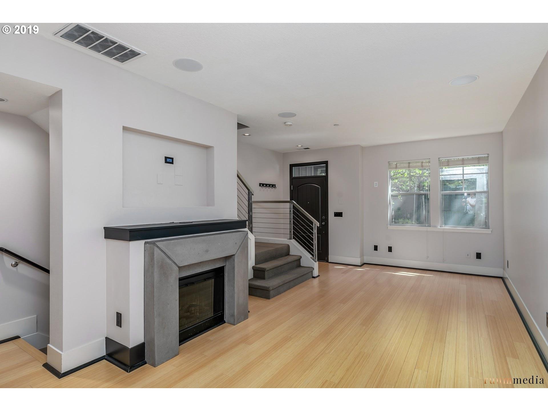 675 Southwest Rustica Terrace Portland, OR 97225 - Photo 4 of 20 Gallery Image 4